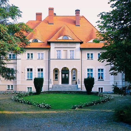 Palac W Debinie Krzeszkowice Eksteriør bilde